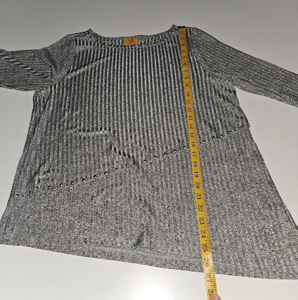Ruby Rd. Platinm Sparkle Ribbed Layered Tunic Top - Picture 10 of 13